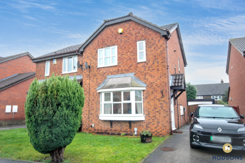 3 bedroom semi-detached house for sale, Pinders Green Drive, Leeds LS26