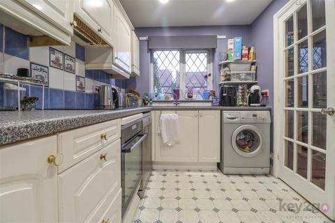 3 bedroom semi-detached house for sale, Penny Engine Lane, Eckington, Sheffield, S21