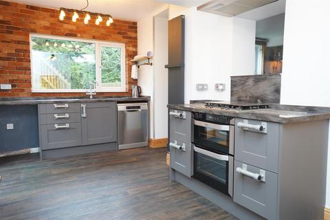 undefined, Lea Terrace, Appledore