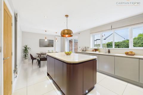 5 bedroom detached house for sale, Gresford, Wrexham, LL12