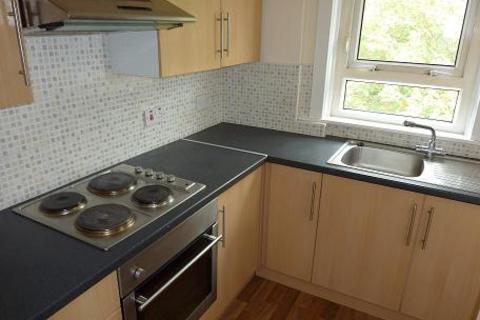 2 bedroom terraced house to rent, Darnley Road, Glasgow G78