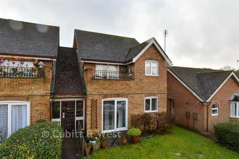 undefined, Lordsgrove Close, Tadworth KT20