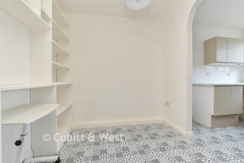 undefined, Lordsgrove Close, Tadworth KT20