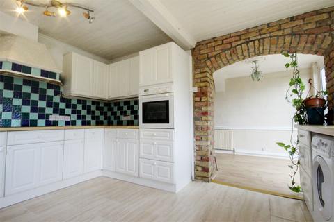 undefined, Great Cambridge Road, WALTHAM CROSS, Hertfordshire, EN8