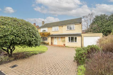 5 bedroom detached house for sale, Barns Dene, Harpenden
