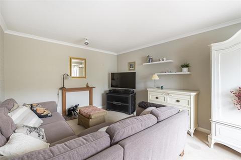 5 bedroom detached house for sale, Barns Dene, Harpenden