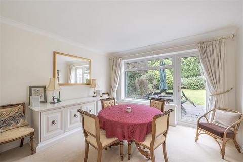 5 bedroom detached house for sale, Barns Dene, Harpenden