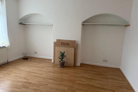 undefined, Romsey Road, Dagenham, RM9