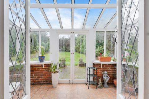 undefined, Fiddicroft Avenue, Banstead