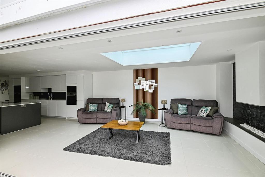 Summer Room