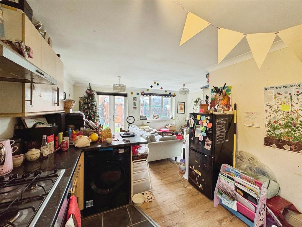Kitchen/Lounge