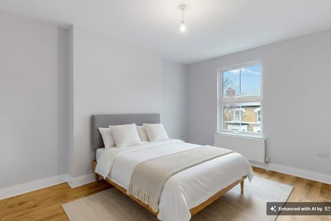 2 bedroom flat to rent, Burlington Gardens, London W3