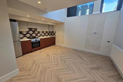undefined, Sunderland Road, London