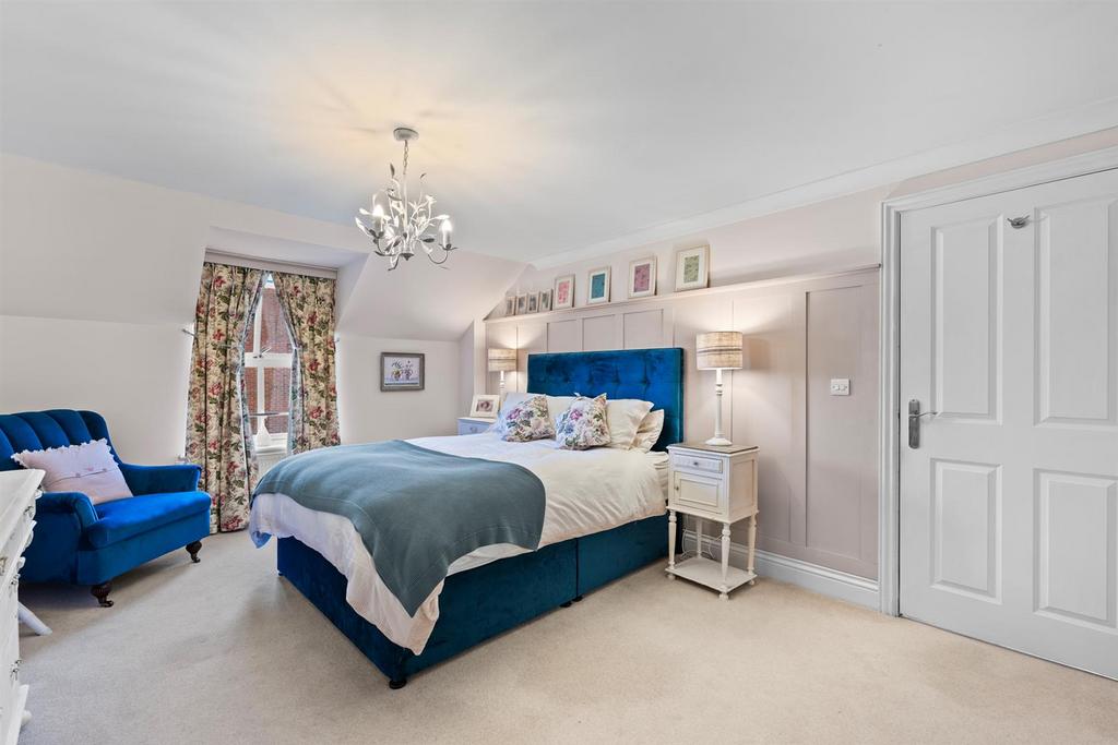 1 Whipling Close-34.jpg