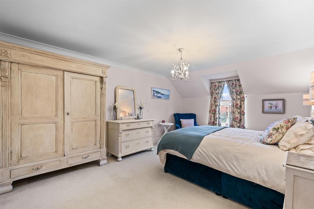 1 Whipling Close-35.jpg