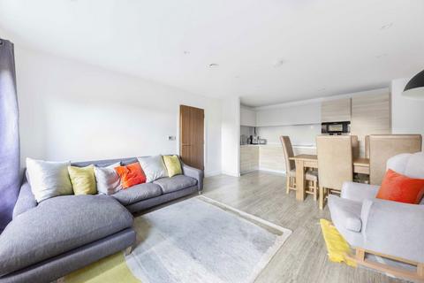 1 bedroom flat to rent, Tooting High Street, London SW17