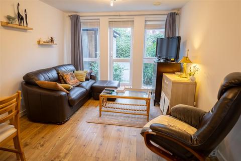 2 bedroom flat for sale, Glaisdale Court, Darlington DL3
