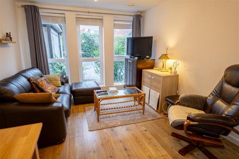 2 bedroom flat for sale, Glaisdale Court, Darlington DL3