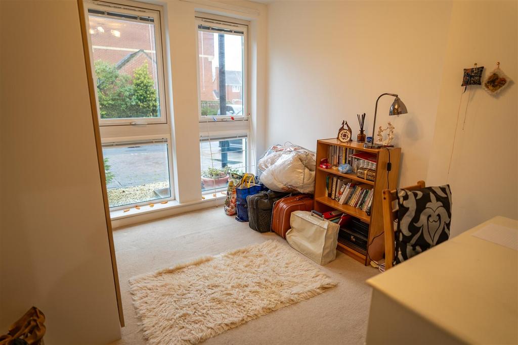 84 Glaisdale Court-1.jpg