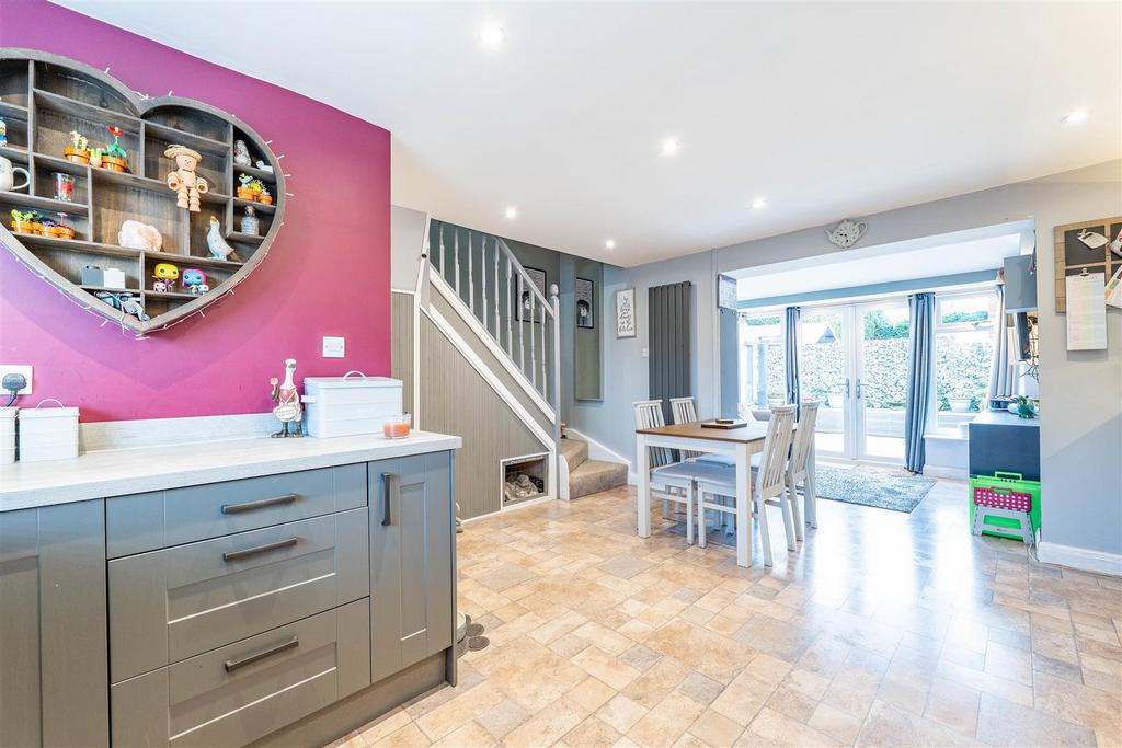 Kitchen/Dining Room
