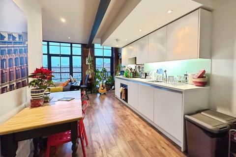1 bedroom flat to rent, New York Road, Leeds, West Yorkshire, LS2