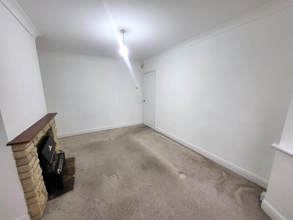 Reception Room 2 Pic 2