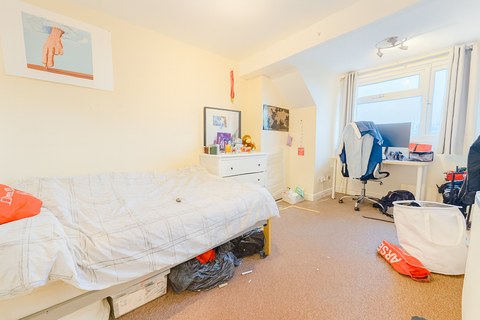 undefined, Warwick Street, Sheffield S10