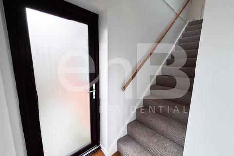 undefined, Victoria Mews, Warwick