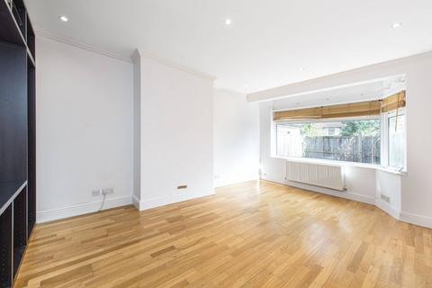 2 bedroom maisonette for sale, Park Court, North Finchley, London, N12