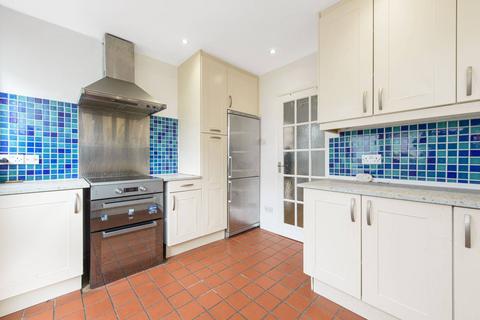 Park Court, North Finchley, London, N12