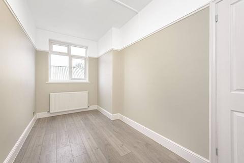 2 bedroom flat for sale, Nether Street, West Finchley, London, N3