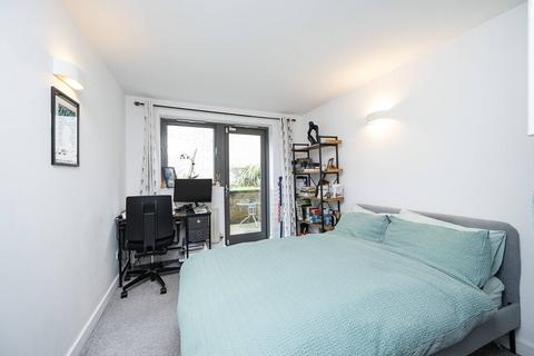 2 bedroom flat for sale, Mile End Road, Whitechapel, London, E1