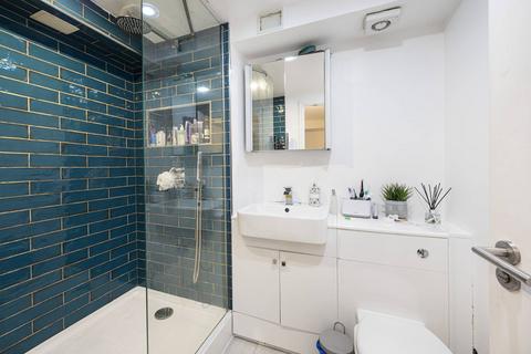 2 bedroom flat for sale, Mile End Road, Whitechapel, London, E1