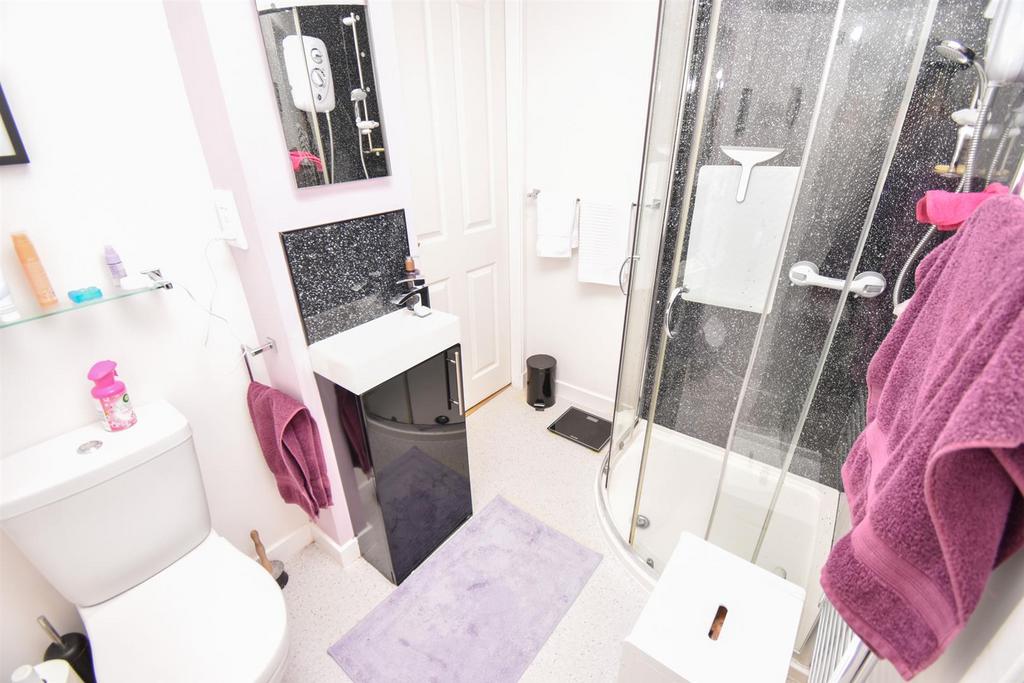Bedroom one en suite shower room