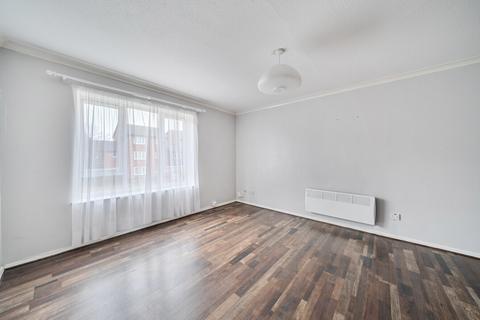 undefined, Firs Close, Mitcham CR4