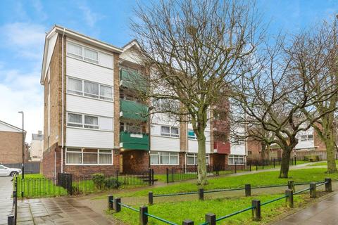3 bedroom maisonette for sale, Petworth Close, South Shields NE33