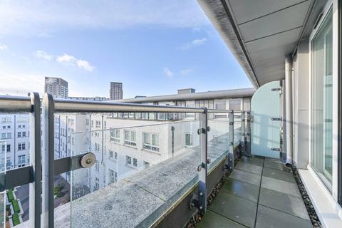 2 bedroom flat for sale, Building 22, Woolwich Riverside, London, SE18