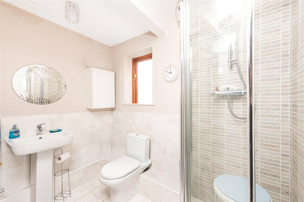 Grnd Flr Shower Rm