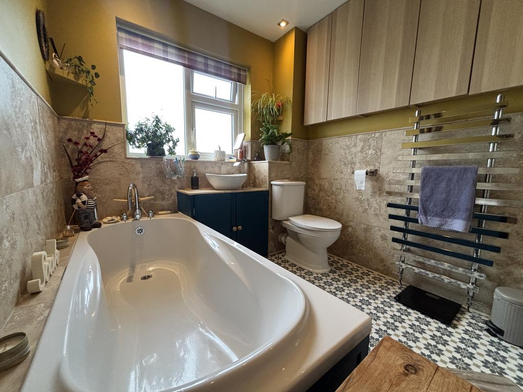 Family bathroom