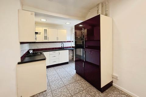 3 bedroom terraced house to rent, Quarry Road, Pontypridd, Rhondda Cynon Taf, CF37