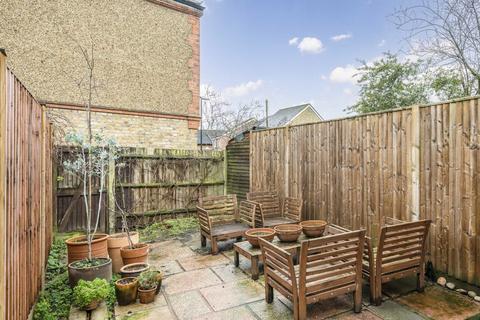 2 bedroom house for sale, Oldfield Road, Hampton TW12