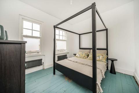 2 bedroom house for sale, Oldfield Road, Hampton TW12