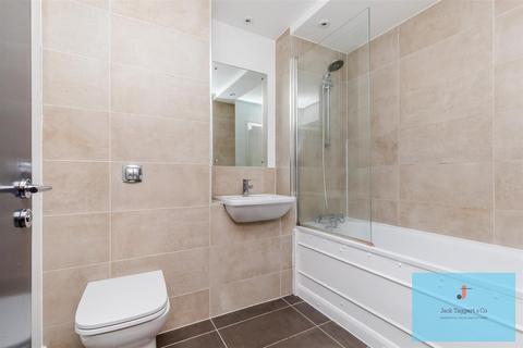 3 bedroom apartment for sale, Hove Park Gardens, Hove