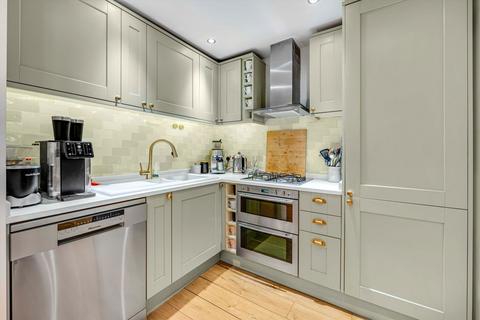 2 bedroom flat for sale, Cadogan Road, Surbiton KT6