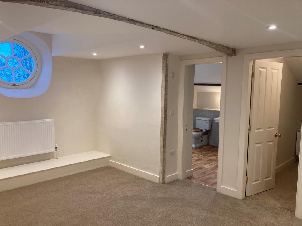 Principle bedroom2.jpg
