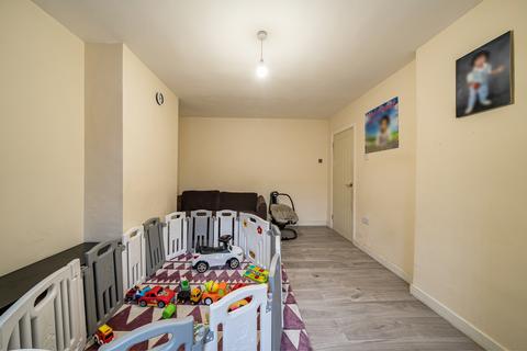 2 bedroom terraced house for sale, Morrison Road, Hayes, UB4