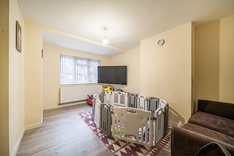 2 bedroom terraced house for sale, Morrison Road, Hayes, UB4