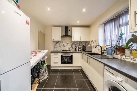 2 bedroom terraced house for sale, Morrison Road, Hayes, UB4