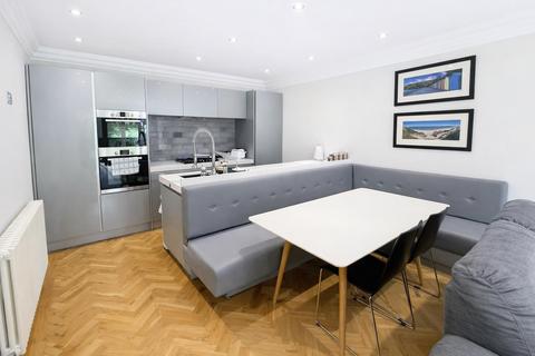2 bedroom apartment to rent, Adlington Road, Wilmslow