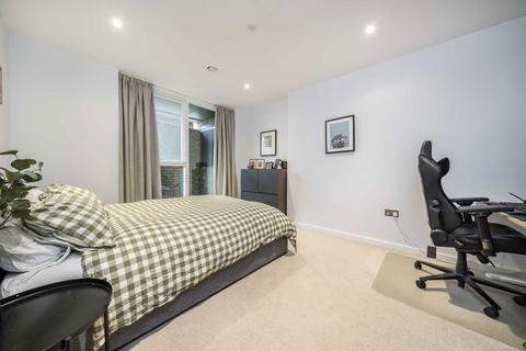 2 bedroom flat for sale, Danson Mews, London SE17